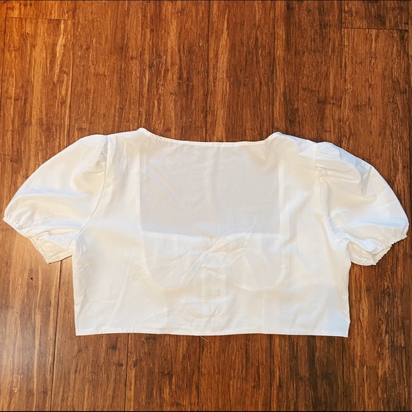 Cup White Top - Picture 2 of 2